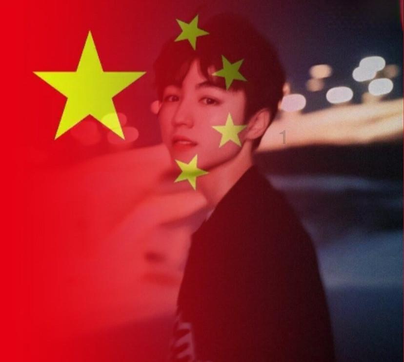蒋家第四代蒋友柏,“完美贵公子”形象坍塌,自说自话:性格分裂